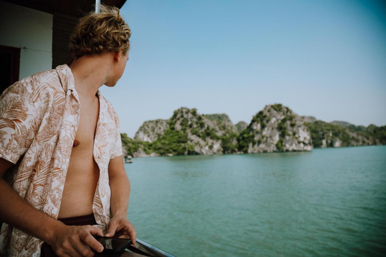 ホテル Cat Ba Bay Cruises Dong Khe Sau エクステリア 写真