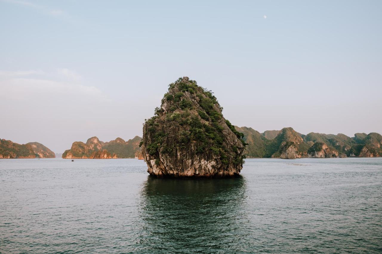 ホテル Cat Ba Bay Cruises Dong Khe Sau エクステリア 写真