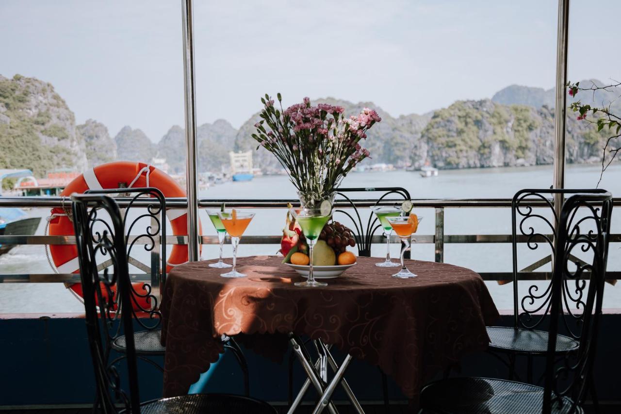 ホテル Cat Ba Bay Cruises Dong Khe Sau エクステリア 写真