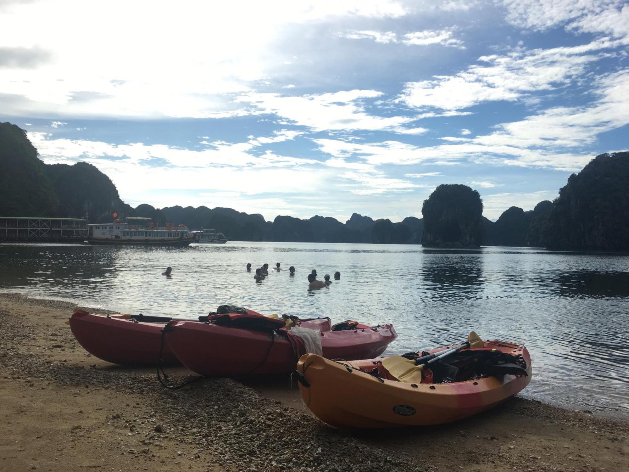 ホテル Cat Ba Bay Cruises Dong Khe Sau エクステリア 写真